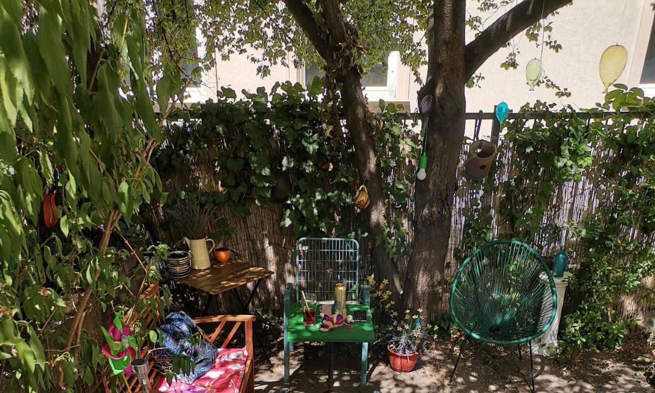 Flat In Historic Villa With Your Own Private Garden, Near City Park Budapest Exterior photo